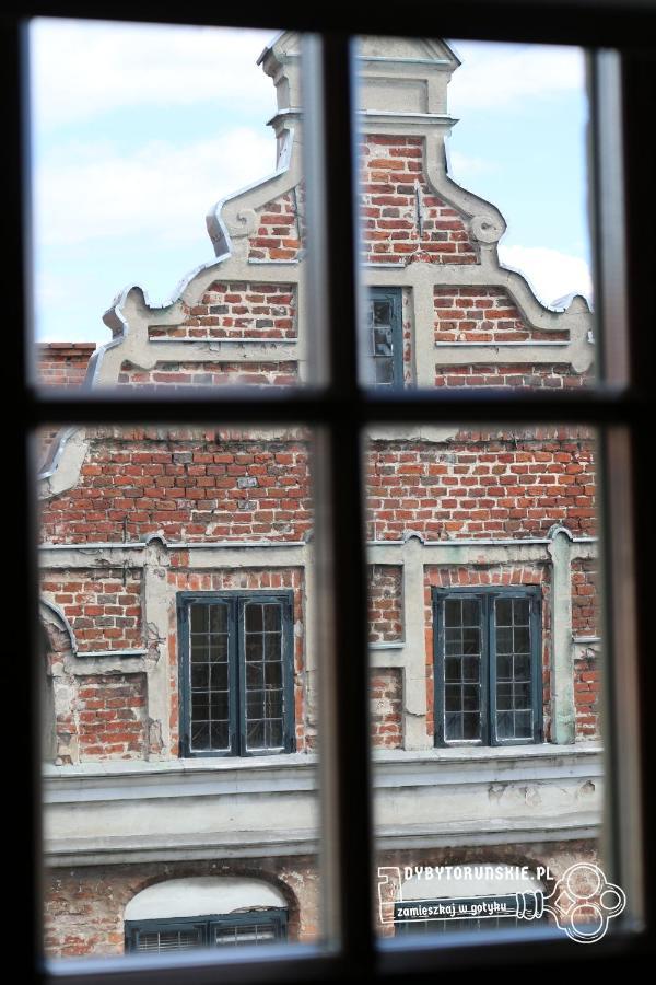 Stary ToruńGotyk Na Dotyk Z Tarasem Na Dachuアパートメント エクステリア 写真