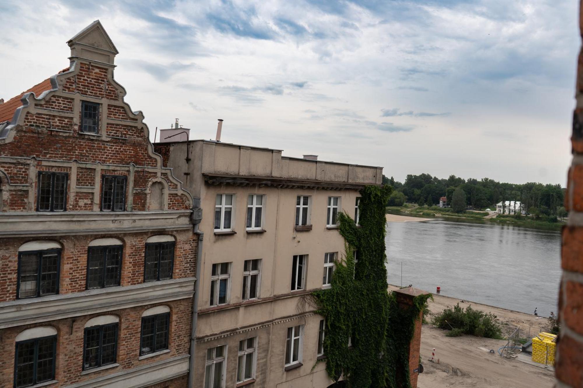 Stary ToruńGotyk Na Dotyk Z Tarasem Na Dachuアパートメント エクステリア 写真